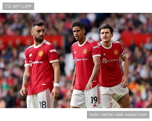 梅努重获首发激活曼联中场 青训小将成战术变革关键棋子