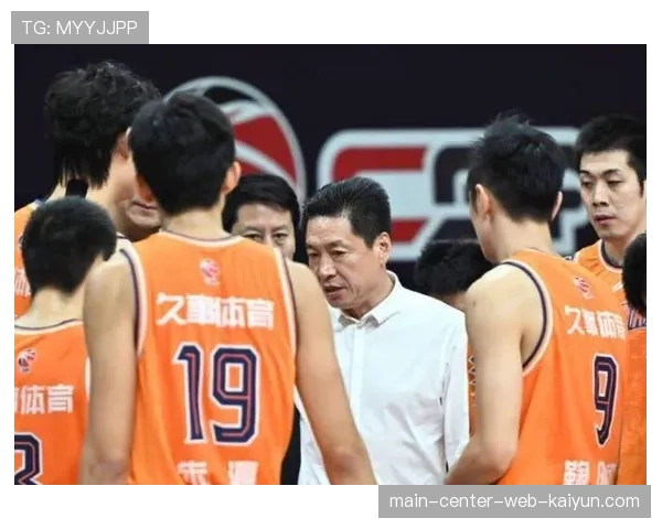 上海男篮兵强马壮阵容深厚 王哲林李添荣本土双核稳定 上海男篮兵强马壮阵容深厚 王哲林李添荣本土双核稳定